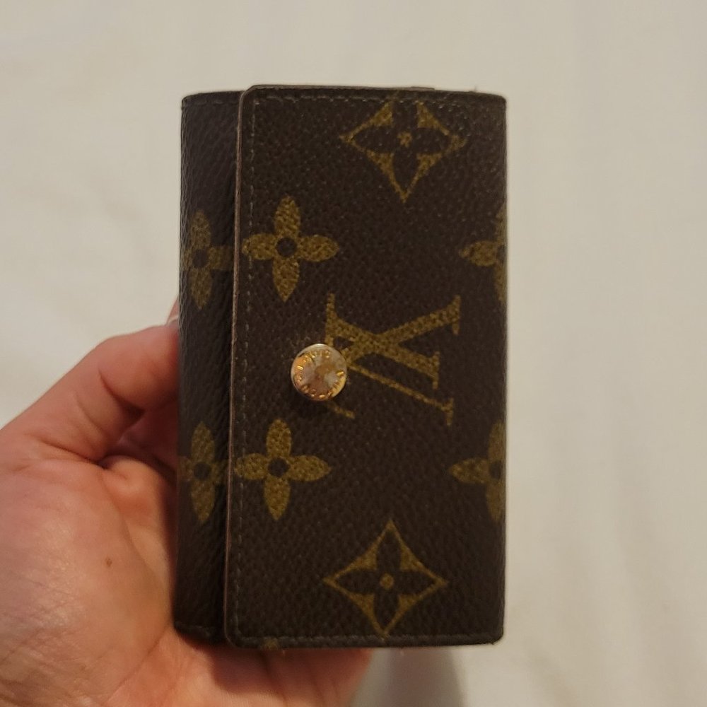Louis Vuitton Key Holder / Case Monogram  PREOWNED